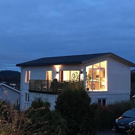 Topp Moderne Suite. Larvik Ngoại thất bức ảnh